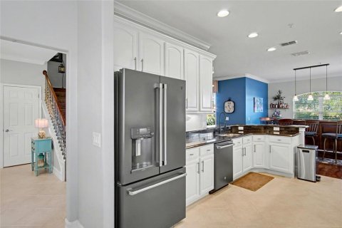 Townhouse in Orlando, Florida 4 bedrooms, 215.9 sq.m. № 2142544 - photo 10