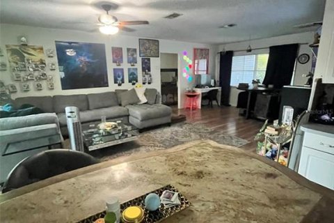 House in Largo, Florida 2 bedrooms, 90.39 sq.m. № 1719376 - photo 7
