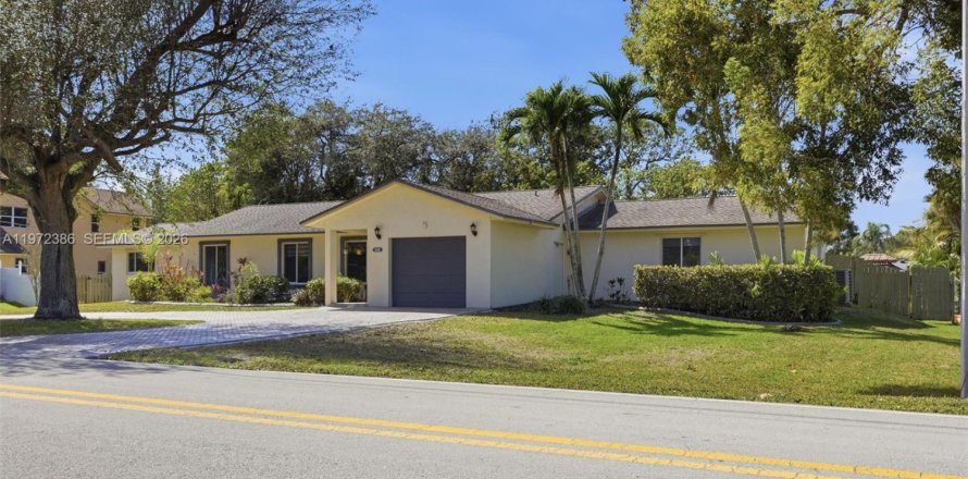 Villa ou maison à Plantation, Floride 4 chambres, 219.06 m2 № 2034012