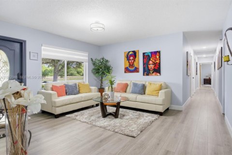 Villa ou maison à vendre à Plantation, Floride: 4 chambres, 219.06 m2 № 2034012 - photo 27