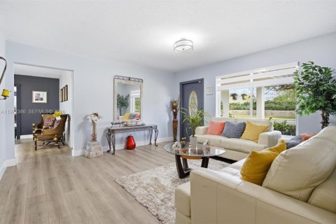 Villa ou maison à vendre à Plantation, Floride: 4 chambres, 219.06 m2 № 2034012 - photo 29