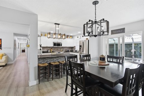 Villa ou maison à vendre à Plantation, Floride: 4 chambres, 219.06 m2 № 2034012 - photo 25