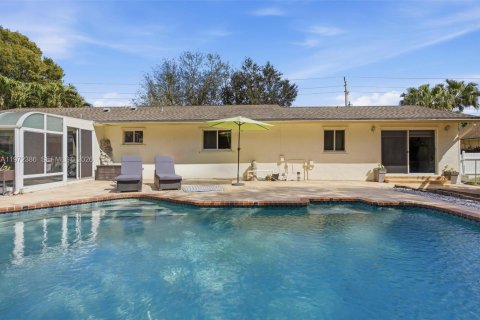 Villa ou maison à vendre à Plantation, Floride: 4 chambres, 219.06 m2 № 2034012 - photo 5