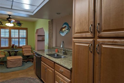 House in Pinellas Park, Florida 2 bedrooms, 166.67 sq.m. № 2221930 - photo 16