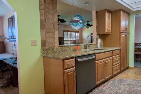 House in Pinellas Park, Florida 2 bedrooms, 166.67 sq.m. № 2221930 - photo 17
