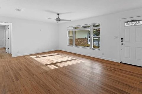 Casa en alquiler en Port Orange, Florida, 3 dormitorios, 115.38 m2 № 1915147 - foto 2