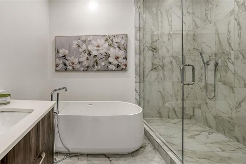 Condo in Sarasota, Florida, 3 bedrooms  № 1835568 - photo 29