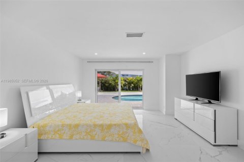 House in Fort Lauderdale, Florida 3 bedrooms, 216.93 sq.m. № 2046813 - photo 22