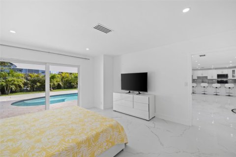 House in Fort Lauderdale, Florida 3 bedrooms, 216.93 sq.m. № 2046813 - photo 23