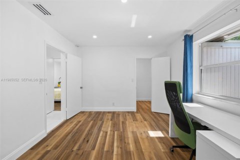 House in Fort Lauderdale, Florida 3 bedrooms, 216.93 sq.m. № 2046813 - photo 28