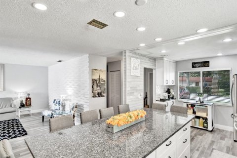 Copropriété à vendre à West Palm Beach, Floride: 2 chambres, 111.2 m2 № 2182771 - photo 6