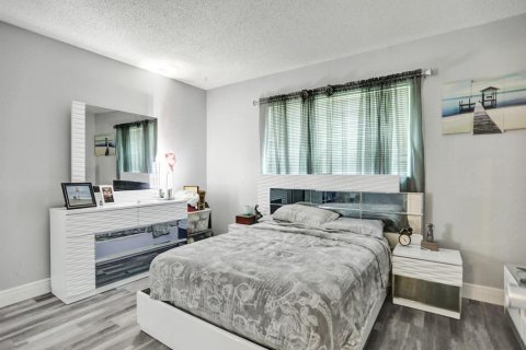 Copropriété à vendre à West Palm Beach, Floride: 2 chambres, 111.2 m2 № 2182771 - photo 20