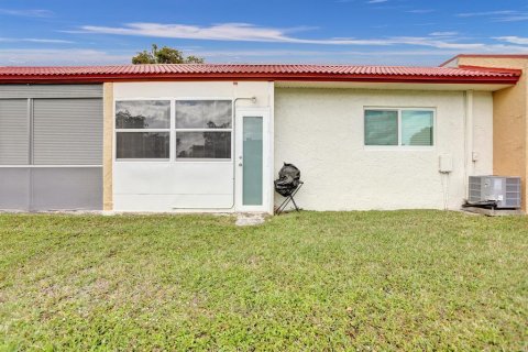 Copropriété à vendre à West Palm Beach, Floride: 2 chambres, 111.2 m2 № 2182771 - photo 26