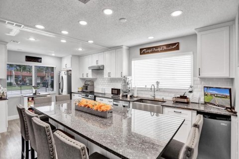 Copropriété à vendre à West Palm Beach, Floride: 2 chambres, 111.2 m2 № 2182771 - photo 9