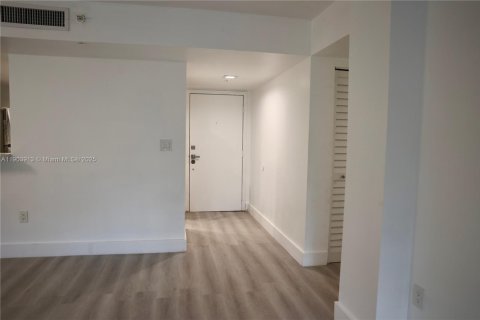 Copropriété à vendre à Miami, Floride: 2 chambres, 89.65 m2 № 1954815 - photo 10