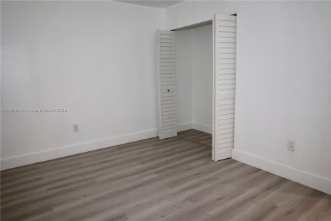 Copropriété à vendre à Miami, Floride: 2 chambres, 89.65 m2 № 1954815 - photo 22