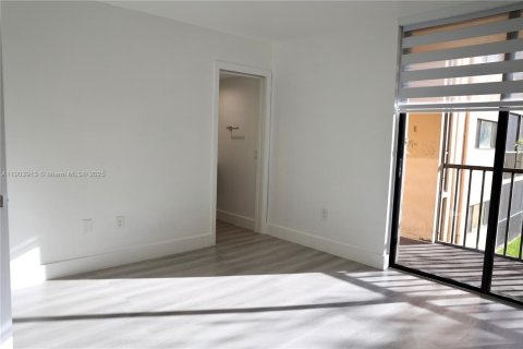 Copropriété à vendre à Miami, Floride: 2 chambres, 89.65 m2 № 1954815 - photo 17