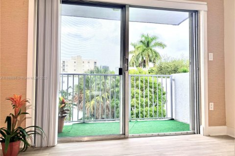 Condominio en venta en Miami, Florida, 2 dormitorios, 78.6 m2 № 1941431 - foto 12