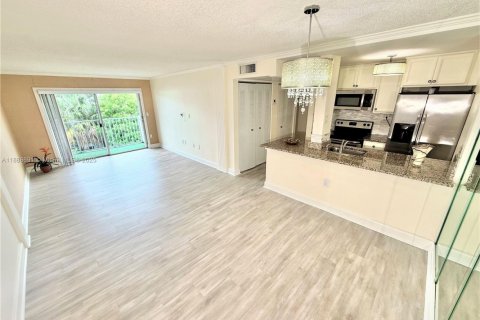 Condominio en venta en Miami, Florida, 2 dormitorios, 78.6 m2 № 1941431 - foto 1