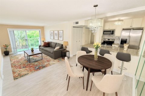 Condominio en venta en Miami, Florida, 2 dormitorios, 78.6 m2 № 1941431 - foto 10