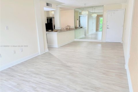 Copropriété à vendre à Miami, Floride: 2 chambres, 78.6 m2 № 1941431 - photo 15