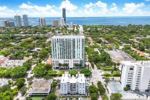 Condominio en venta en Miami, Florida, 2 dormitorios, 78.6 m2 № 1941431 - foto 5