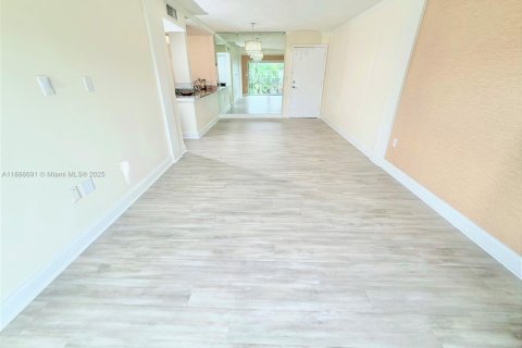 Condominio en venta en Miami, Florida, 2 dormitorios, 78.6 m2 № 1941431 - foto 9