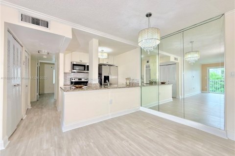 Copropriété à vendre à Miami, Floride: 2 chambres, 78.6 m2 № 1941431 - photo 3