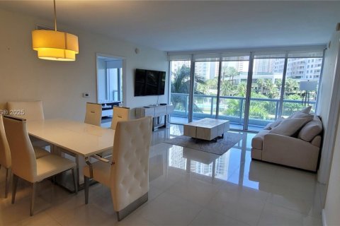 Condo in Miami, Florida, 2 bedrooms  № 1887481 - photo 9