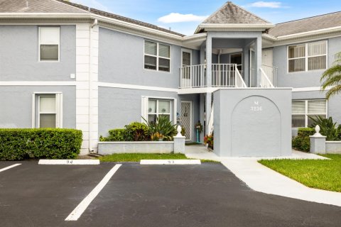 Copropriété à vendre à Stuart, Floride: 2 chambres, 111.48 m2 № 2146669 - photo 2