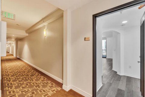Condo in Fort Lauderdale, Florida, 2 bedrooms  № 2078382 - photo 3