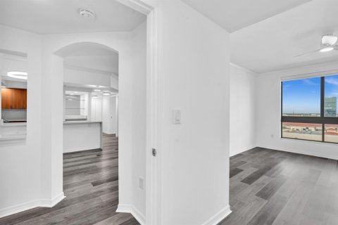 Condo in Fort Lauderdale, Florida, 2 bedrooms  № 2078382 - photo 8