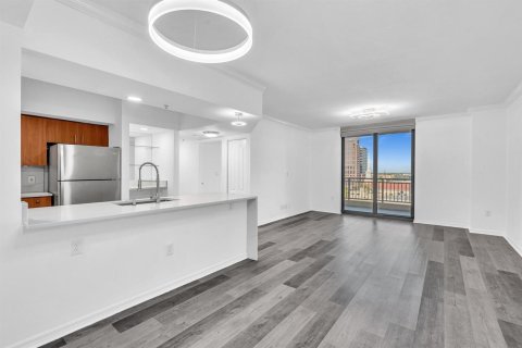 Condo in Fort Lauderdale, Florida, 2 bedrooms  № 2078382 - photo 19