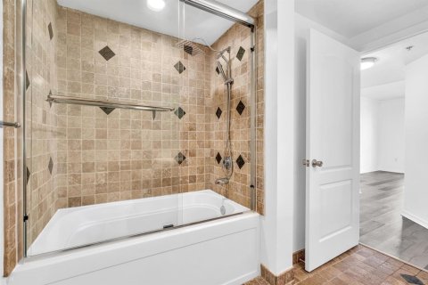 Condo in Fort Lauderdale, Florida, 2 bedrooms  № 2078382 - photo 15