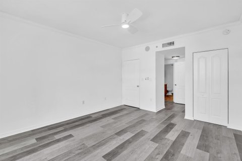 Condo in Fort Lauderdale, Florida, 2 bedrooms  № 2078382 - photo 11