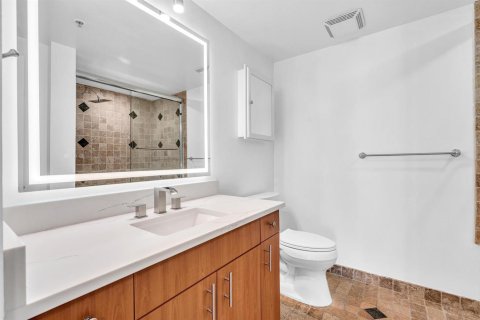 Condo in Fort Lauderdale, Florida, 2 bedrooms  № 2078382 - photo 14