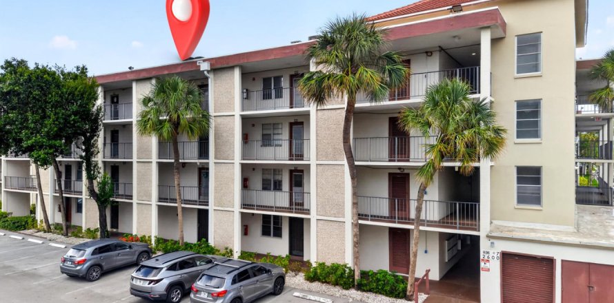 Condominio en Lauderdale Lakes, Florida, 1 dormitorio  № 2245265