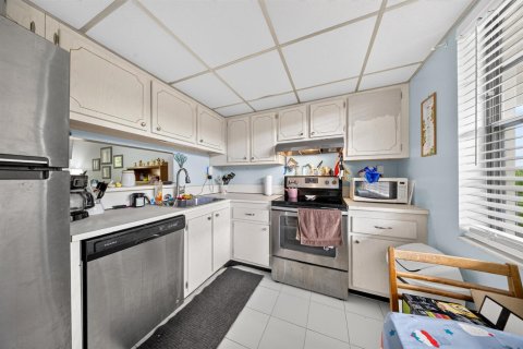 Condominio en venta en Lauderdale Lakes, Florida, 1 dormitorio, 65.5 m2 № 2245265 - foto 20
