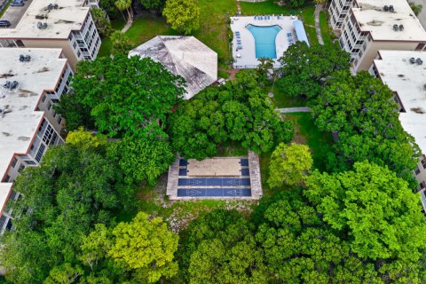 Condominio en venta en Lauderdale Lakes, Florida, 1 dormitorio, 65.5 m2 № 2245265 - foto 10