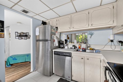 Condominio en venta en Lauderdale Lakes, Florida, 1 dormitorio, 65.5 m2 № 2245265 - foto 21