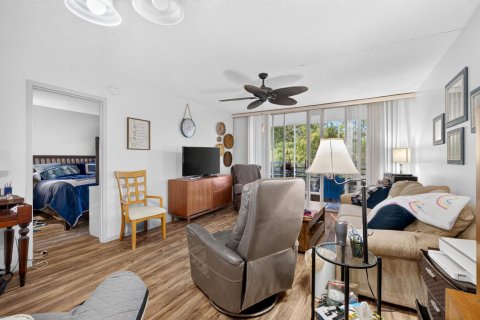 Condominio en venta en Lauderdale Lakes, Florida, 1 dormitorio, 65.5 m2 № 2245265 - foto 27