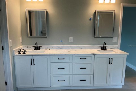 Villa ou maison à vendre à DeLand, Floride: 4 chambres, 302.12 m2 № 2239024 - photo 12