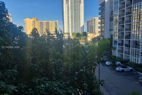 Снять в аренду кондоминиум в Халландейл-Бич, Флорида 1 спальня, 85.01м2, № 2423016 - фото 5