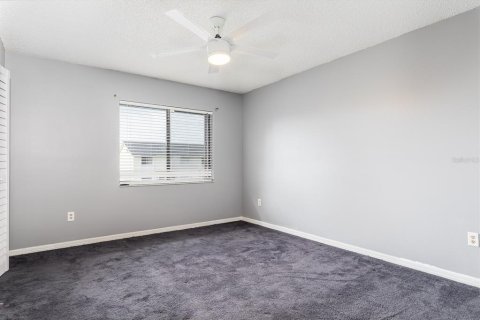 Townhouse in Winter Springs, Florida 2 bedrooms, 91.97 sq.m. № 1907326 - photo 13