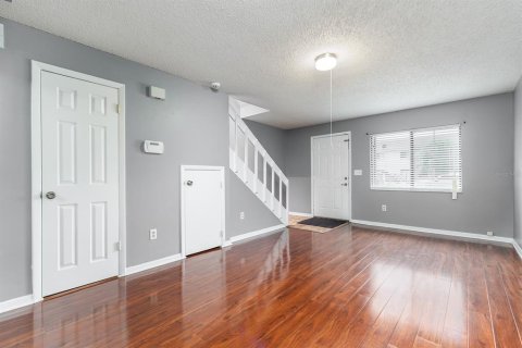 Townhouse in Winter Springs, Florida 2 bedrooms, 91.97 sq.m. № 1907326 - photo 5