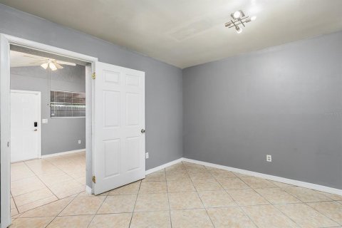 Townhouse in Winter Springs, Florida 2 bedrooms, 91.97 sq.m. № 1907326 - photo 9
