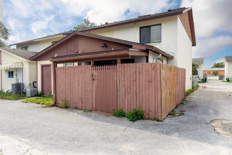 Townhouse in Winter Springs, Florida 2 bedrooms, 91.97 sq.m. № 1907326 - photo 16