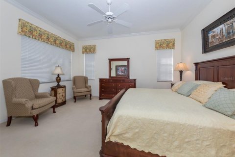 House in Venice, Florida 4 bedrooms, 192.77 sq.m. № 1143666 - photo 19