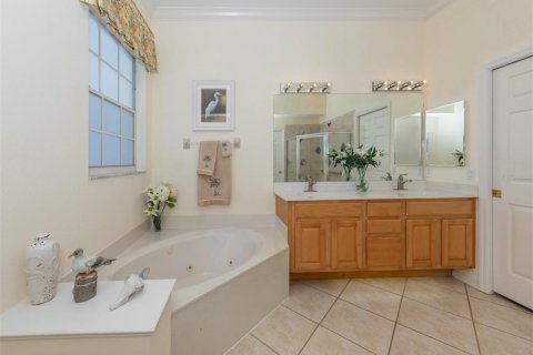 House in Venice, Florida 4 bedrooms, 192.77 sq.m. № 1143666 - photo 21