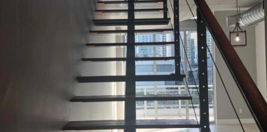 Condominio en Miami, Florida, 1 dormitorio № 1227636